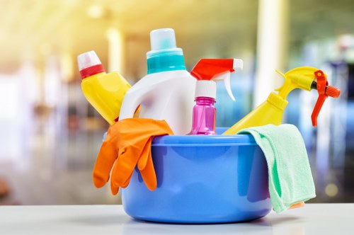 Turnaround cleaning for short-let bathrooms and kitchens in South London