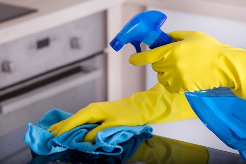 Kitchen and bathroom deep cleaning in SE27