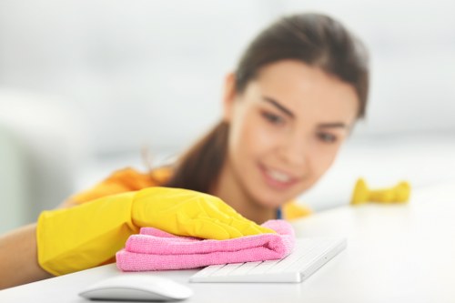 Professional home cleaning service adapted to SE27 property layouts and access