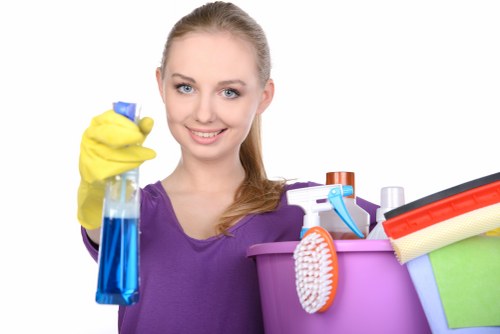 Detailed end of tenancy cleaning in SE27 kitchen