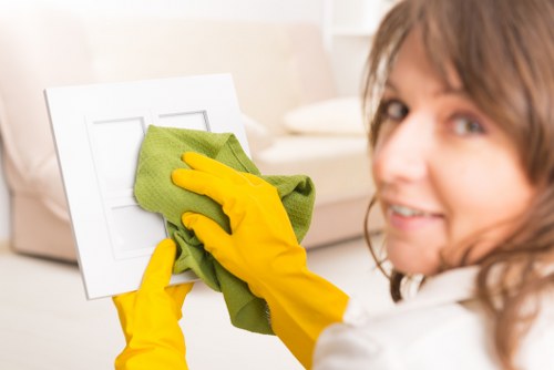 Local hard floor cleaning for busy homes and commercial spaces in SE27